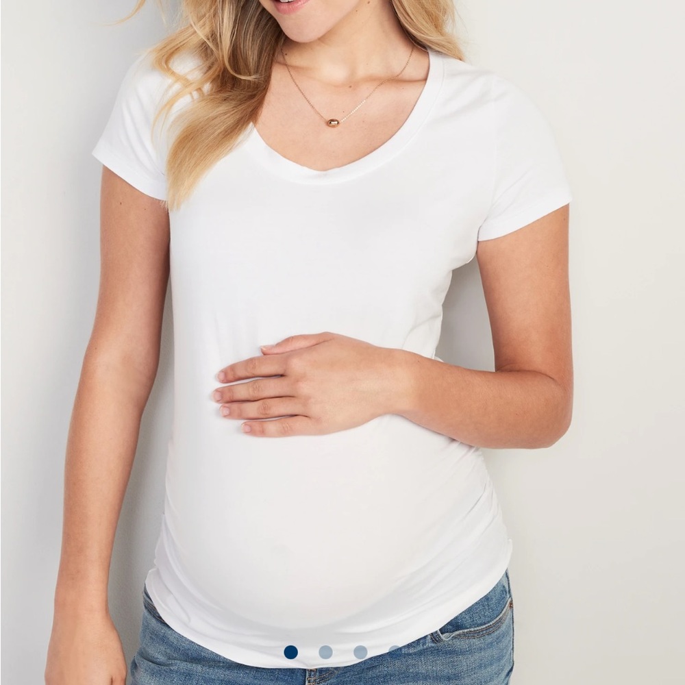 Old Navy Fitted Scoop Neck White Tee XL